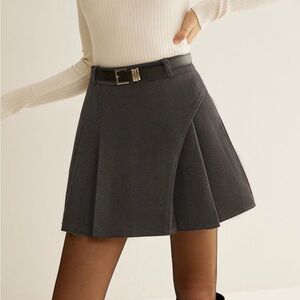 Commense Black Pleated Mini Skirt